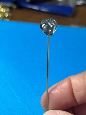 Heart Crystal Hat Pin - Clear Crystal on Gold Stem